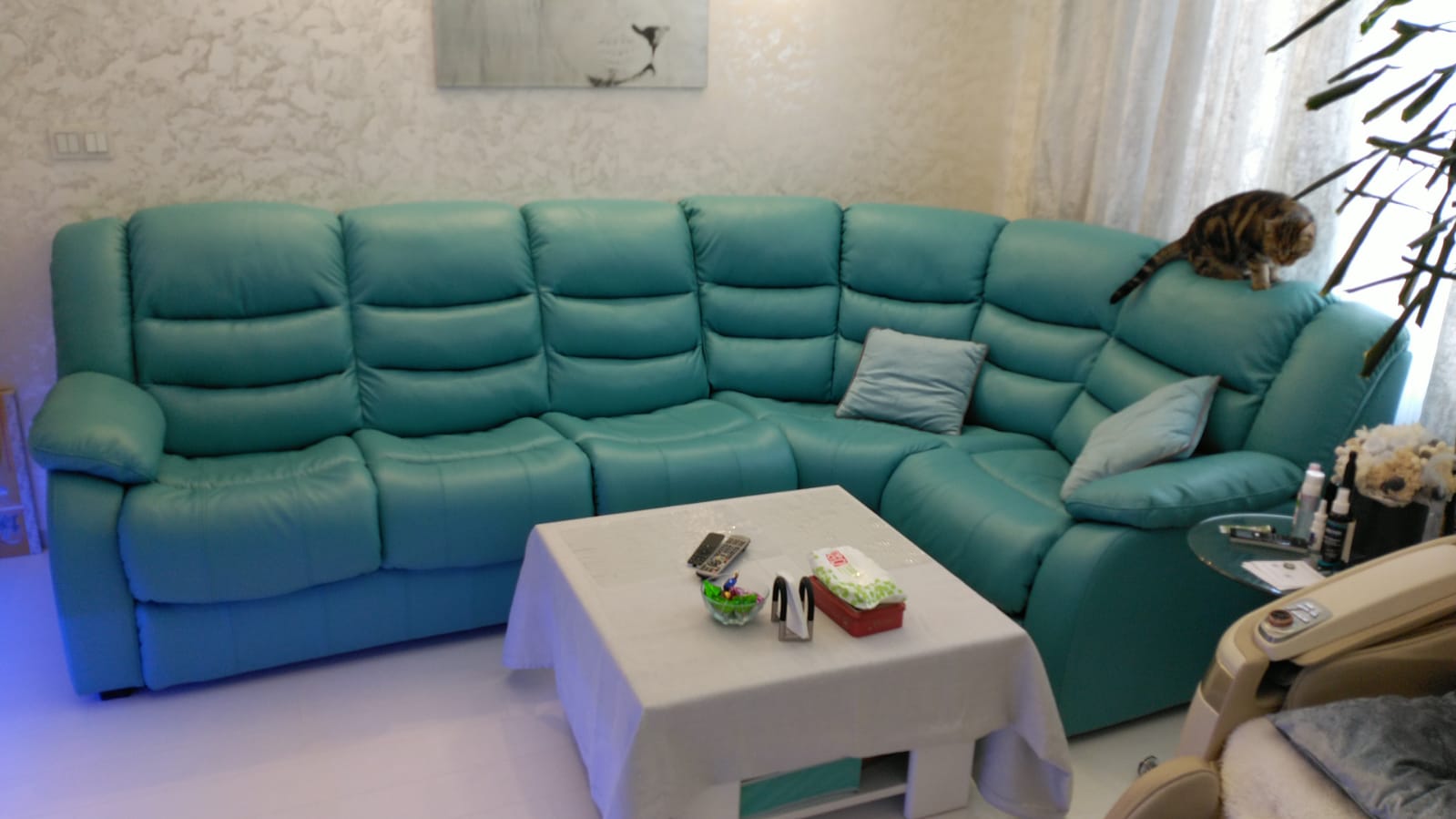 Перетяжка дивана на дому. Бабушкинский район